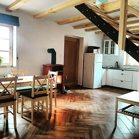 Apartman Domecek U Svestku Cizov  Exterior photo